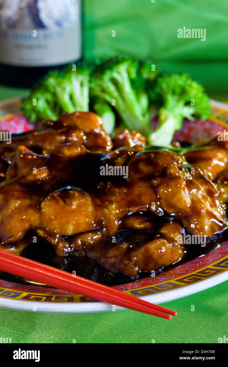 General Tso Chicken chinesisches Essen. Stockfoto