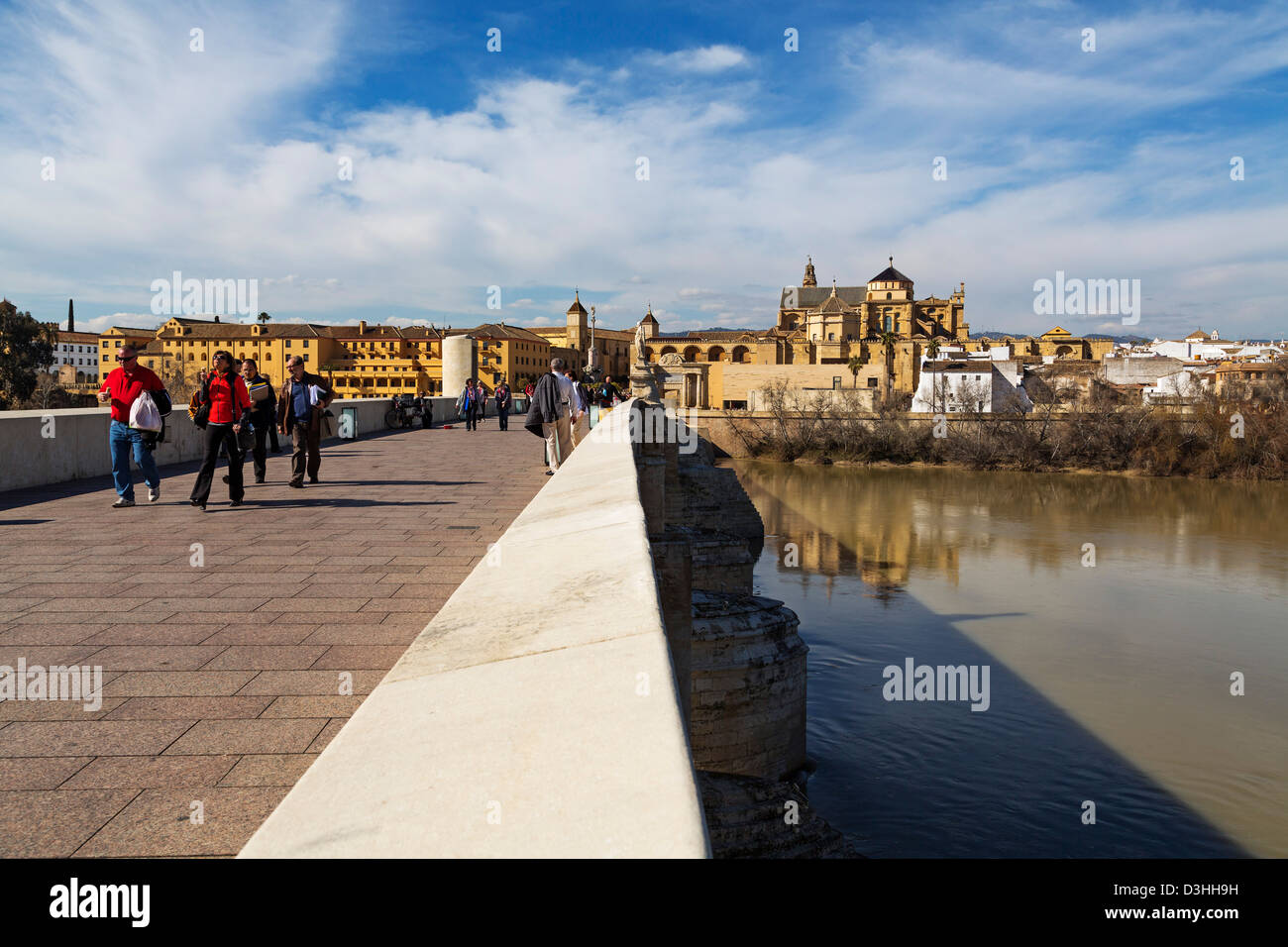 Römische Brücke und Mezquita Moschee Cordoba Andalusien Spanien Stockfoto