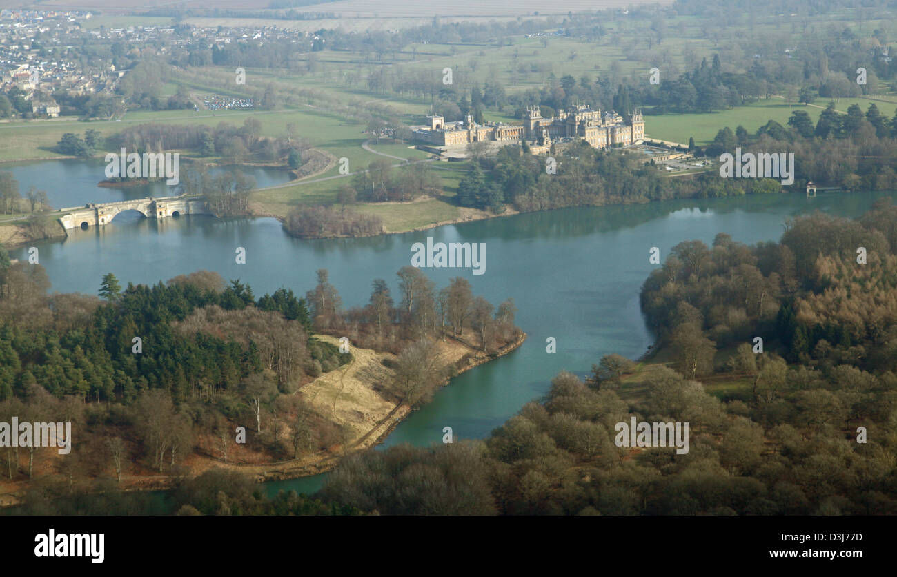 Luftaufnahme von Blenheim Palace Estate, Woodstock, Oxfordshire Stockfoto