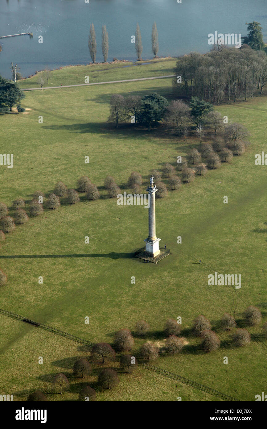 Luftaufnahme des Obelisken im Blenheim Palace Estate, Woodstock, Oxfordshire Stockfoto
