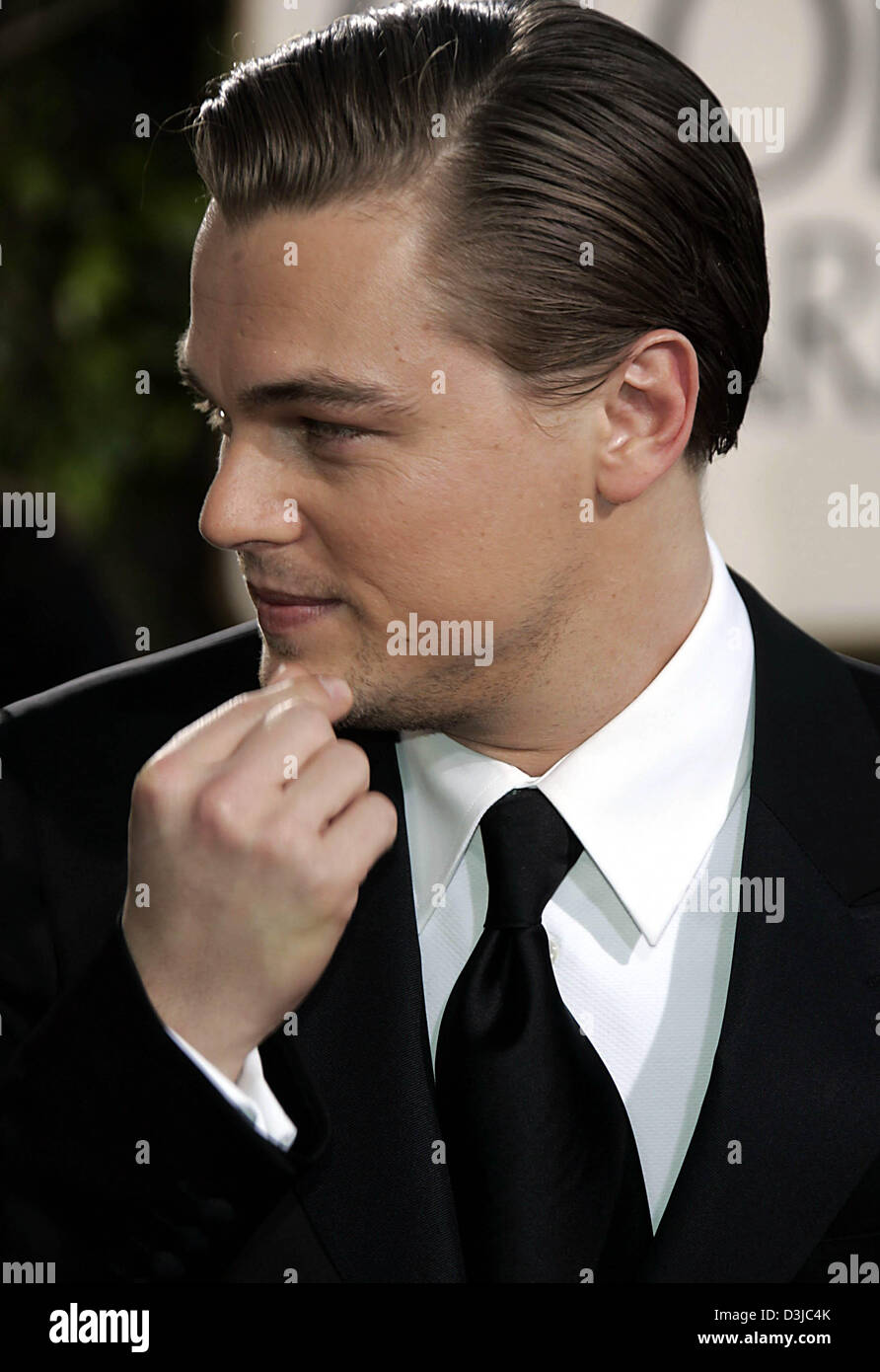 (Dpa) - US-Schauspieler Leonardo DiCaprio mit den Augen, zwinkert wie er die 62. annual Golden Globe Awards in Beverly Hills, USA, 16. Januar 2005 besucht. DiCaprio gewann den Award in der Kategorie beste Hauptrolle für seine Rolle als der US-Millionär Howard Hughes in dem Film "Aviator". Stockfoto