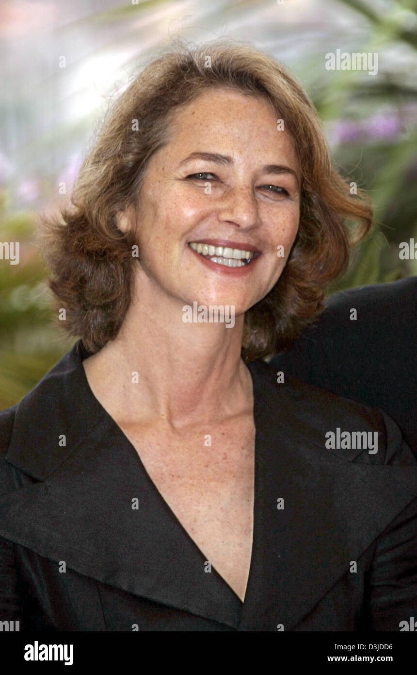 (Dpa) - britische Schauspielerin Charlotte Rampling bei der Präsentation von ihr film "Lemming" bei den 58. Internationalen Filmfestspielen in Cannes, Frankreich, 11. Mai 2005. Stockfoto