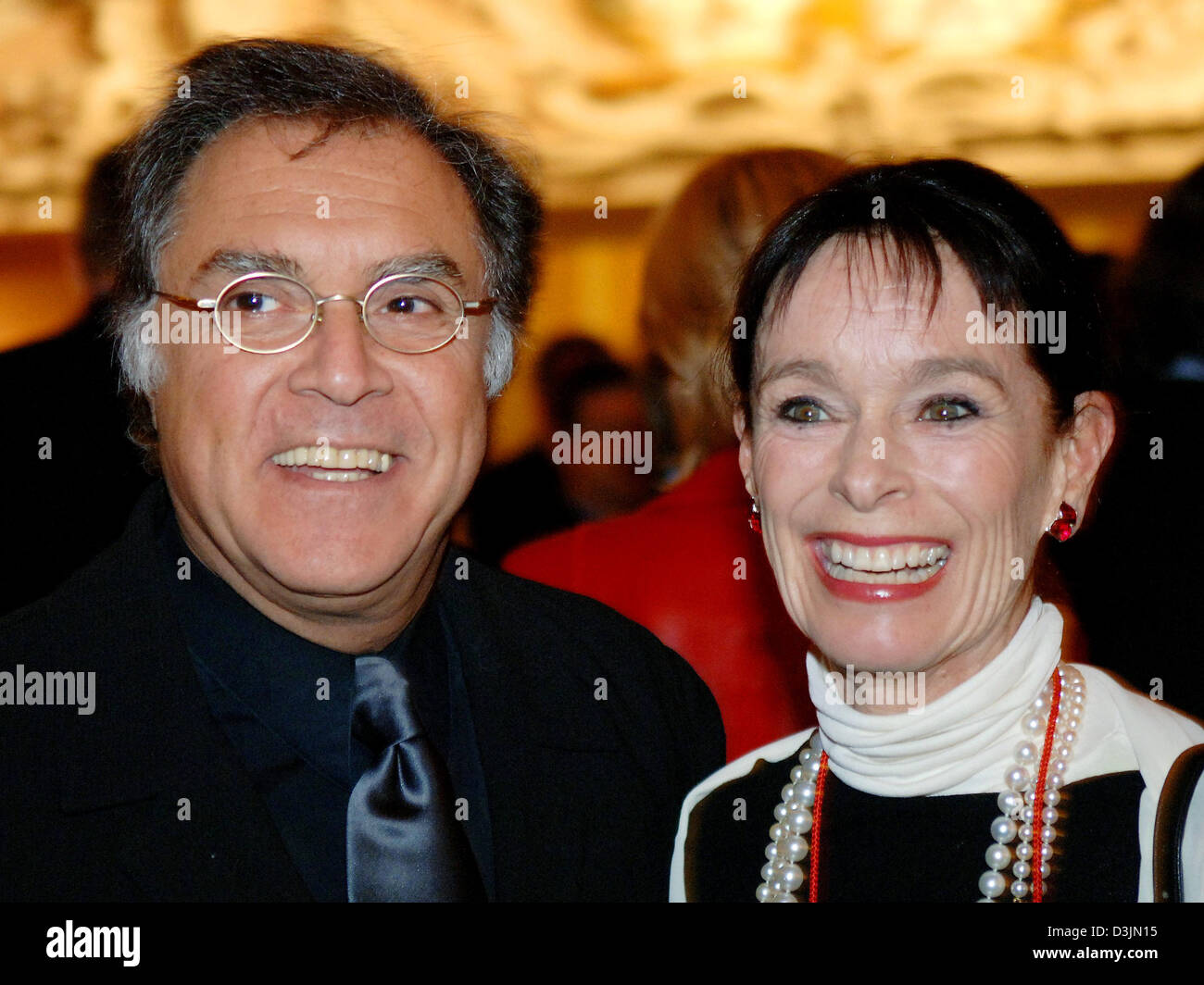 Geraldine chaplin and patricio castilla Fotos und Bildmaterial in