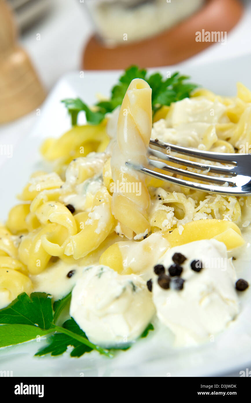 "Locken" mit Gorgonzola und mascarpone Stockfoto