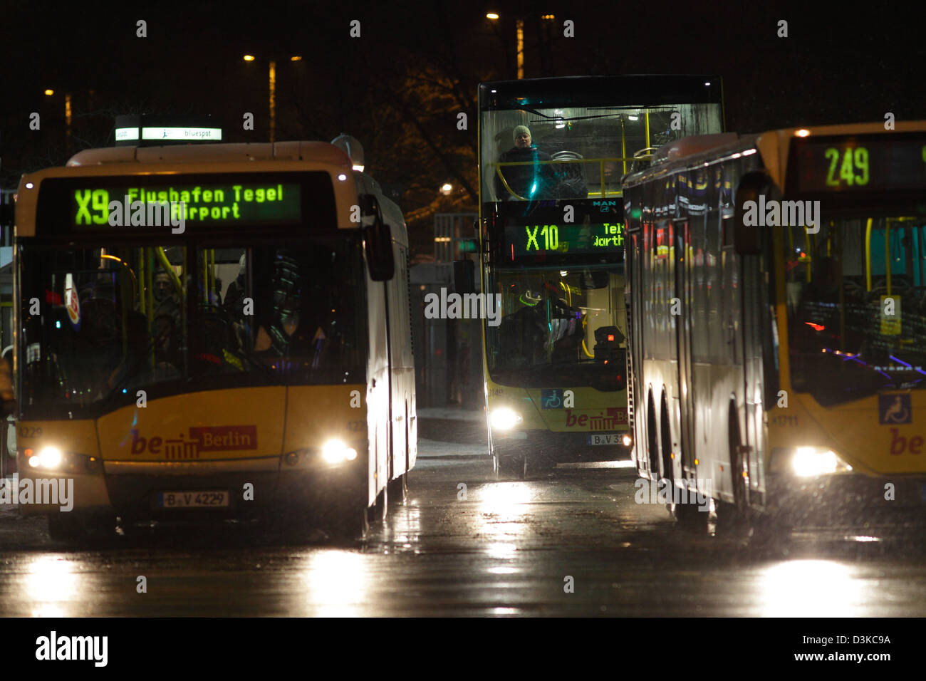 Berlin, Deutschland, BVG Bus-Linie, X9, X10 und 249 Stockfotografie - Alamy