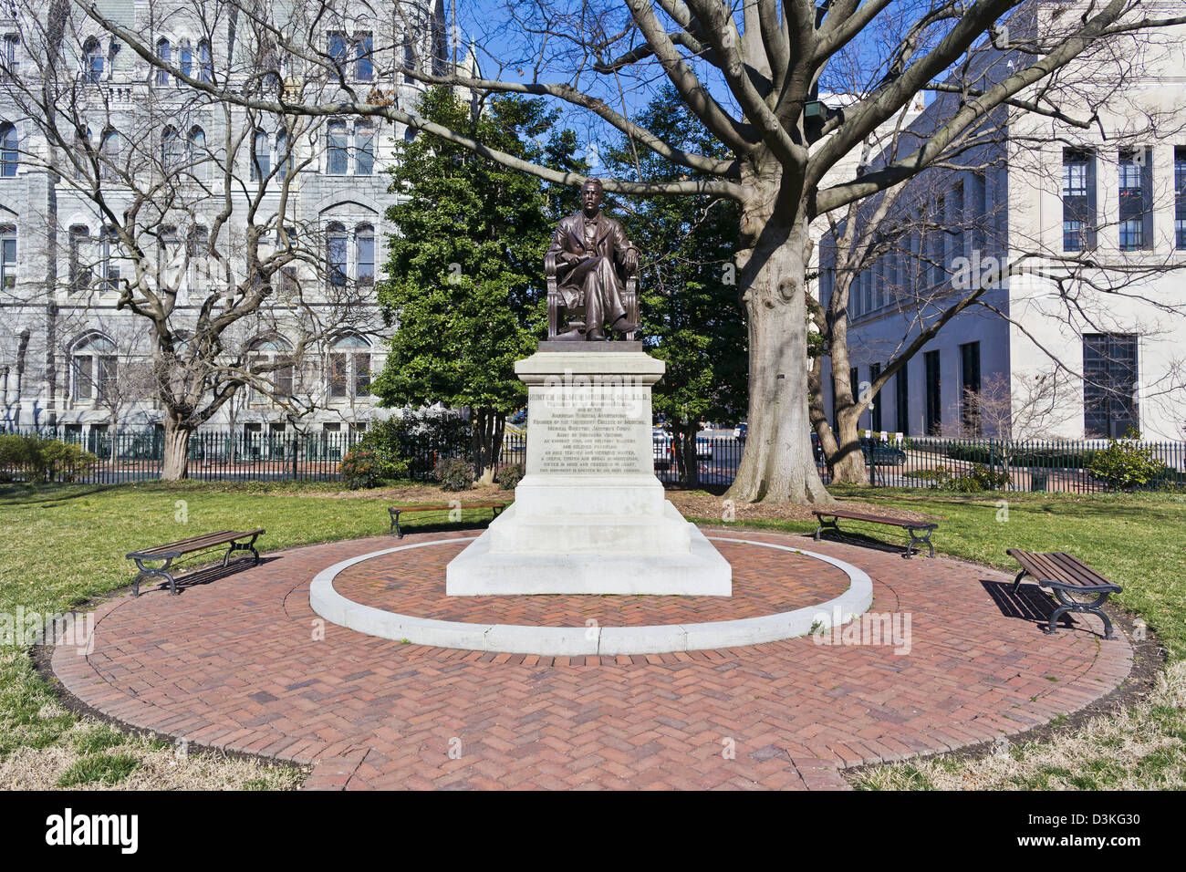 Statue von Hunter Holmes McGuire, der Gründer des Medical College Of Virginia auf dem Gelände das Kapitol von Virginia Stockfoto