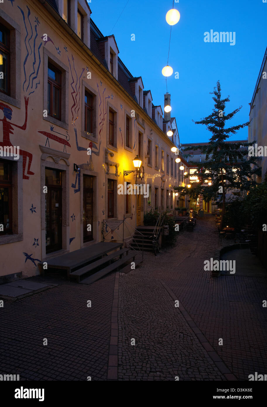Dresden, Deutschland, der Rechnungshof das Fabelwesen im Abendlicht Stockfoto