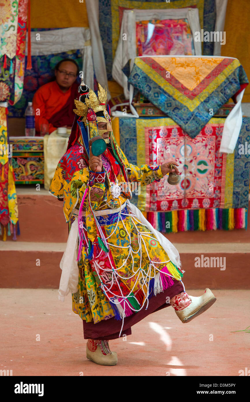Maskierte Cham-Tänzer des Tak Tkok Tse Chu-Festivals am Tak Thok Gompa, (Ladakh) Jammu & Kaschmir, Indien Stockfoto