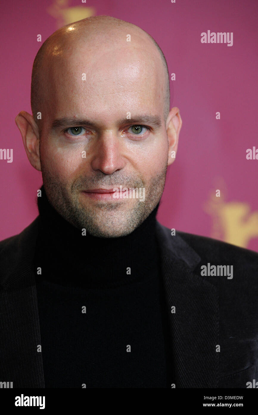 Schweizer Regisseur Marc Forster stellt während der 56. Internationalen Filmfestspiele in Berlin, Deutschland, 13. Februar 2006. Foto: Hubert Boesl Stockfoto