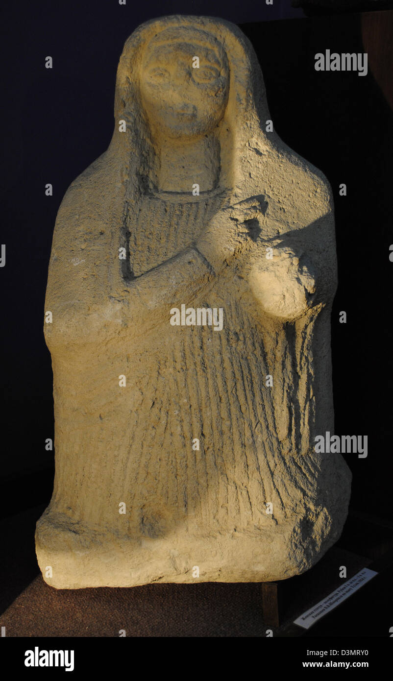 Weibliche Statue. Ende 1. Jahrhundert v. Chr. - frühen 1. Jahrhundert n. Chr.. Ruyezh. Kertsch historische und archäologische Museum. Stockfoto