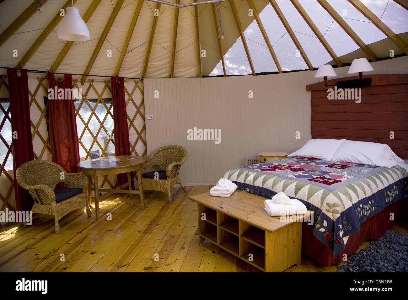 Jurte Interieur im Napa Resort, Big Sur, Kalifornien, USA Stockfoto