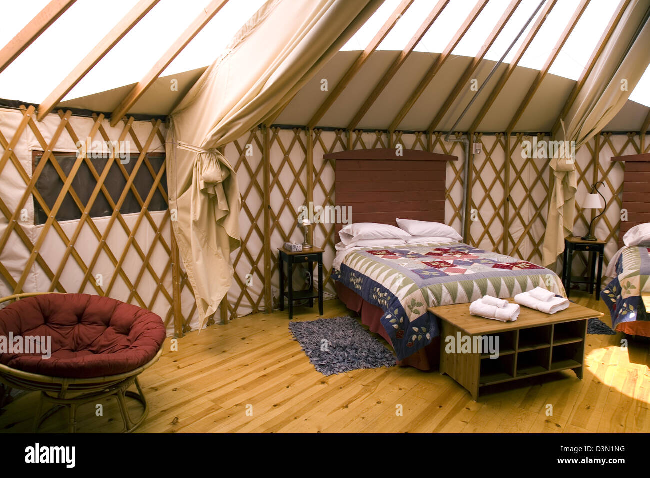 Jurte Interieur im Napa Resort, Big Sur, Kalifornien, USA Stockfoto