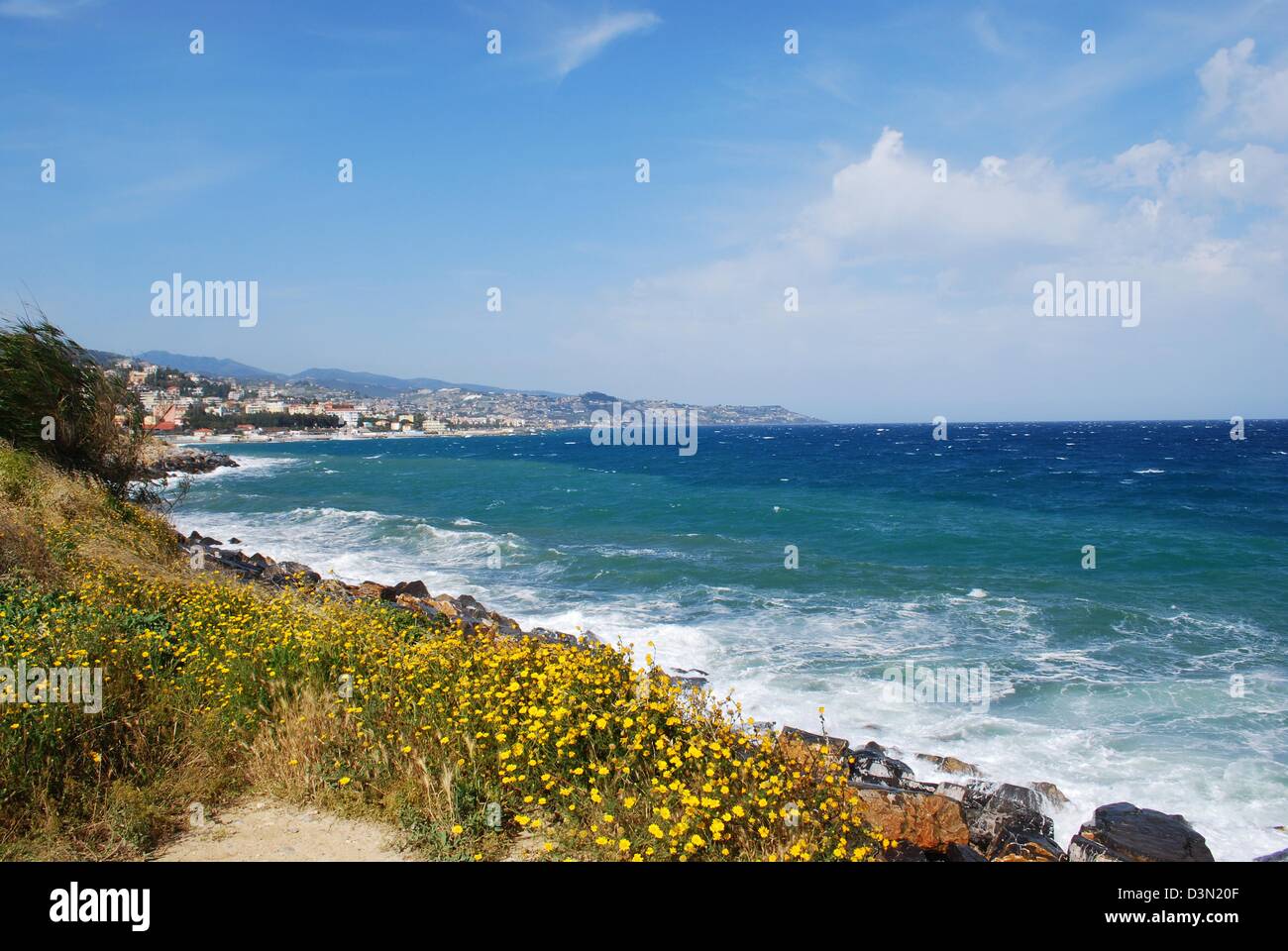 San Remo Stadt und Küste, Landschaft der italienischen Riviera, Ligurien, Italien Stockfoto