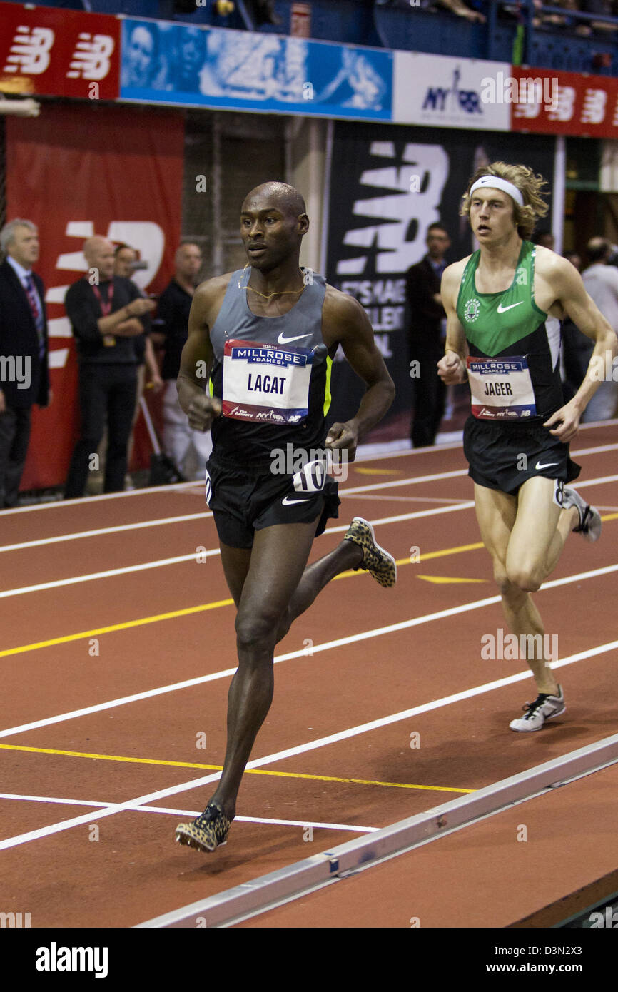 Bernard Lagat, Gewinner von zwei Meile der Männer bei den 2013 Millrose Games. Stockfoto
