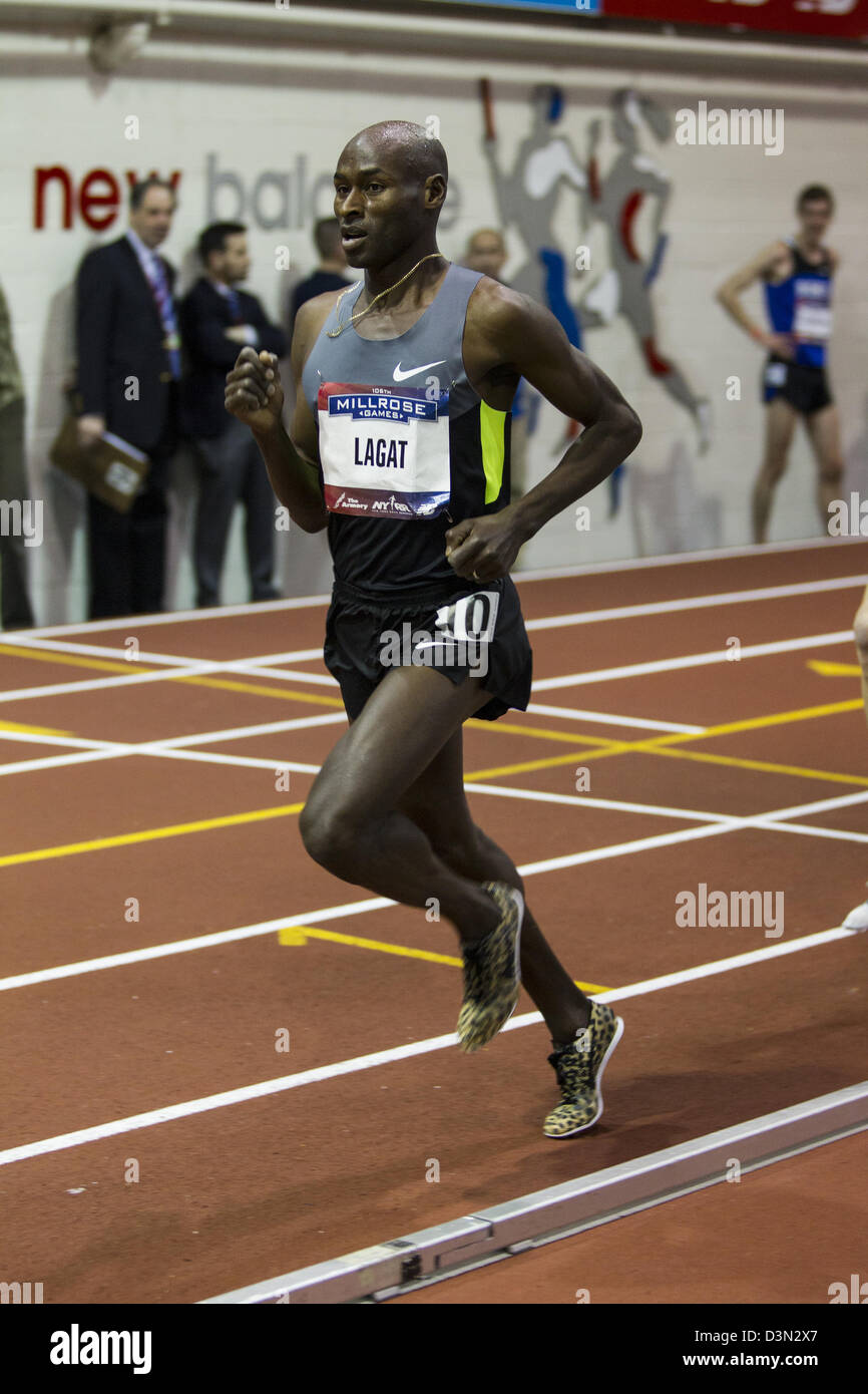 Bernard Lagat, Gewinner von zwei Meile der Männer bei den 2013 Millrose Games. Stockfoto