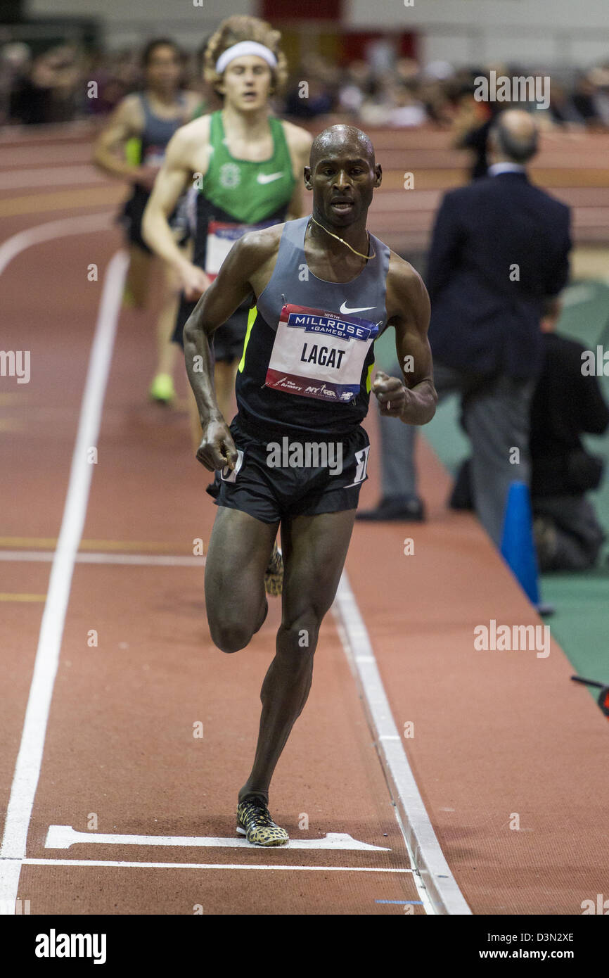 Bernard Lagat, Gewinner von zwei Meile der Männer bei den 2013 Millrose Games. Stockfoto
