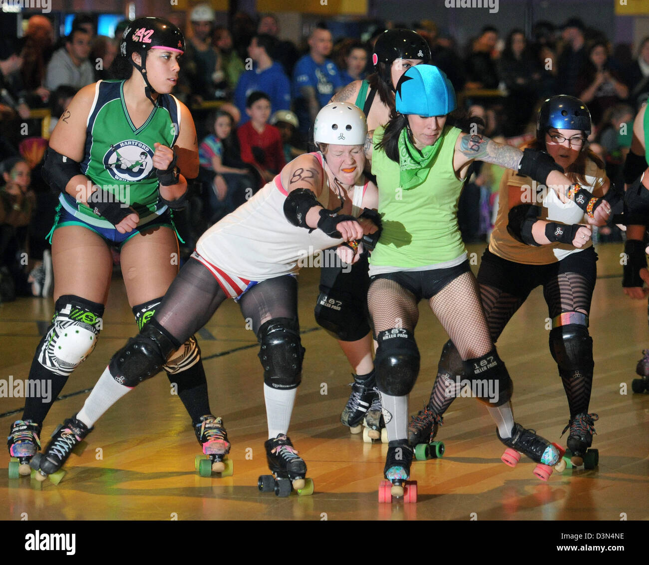 Amateur Roller Derby in Groton CT USA Stockfotografie - Alamy