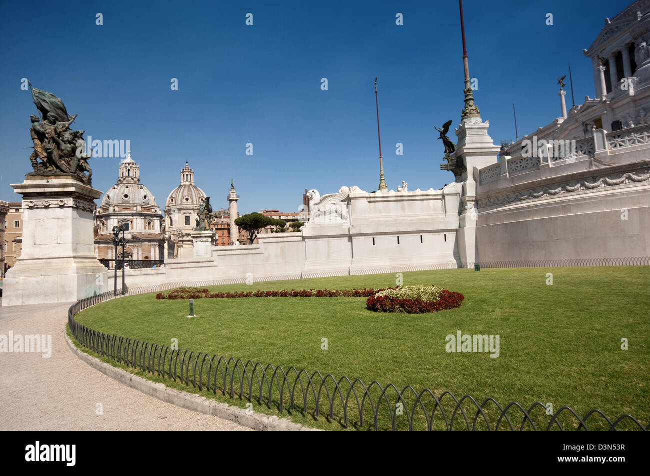 Italien, Latium, Rom, die Piazza Venezia, Denkmal für Vittorio Emanuele II, auch bekannt als Vittoriano oder Altare della Patria Stockfoto