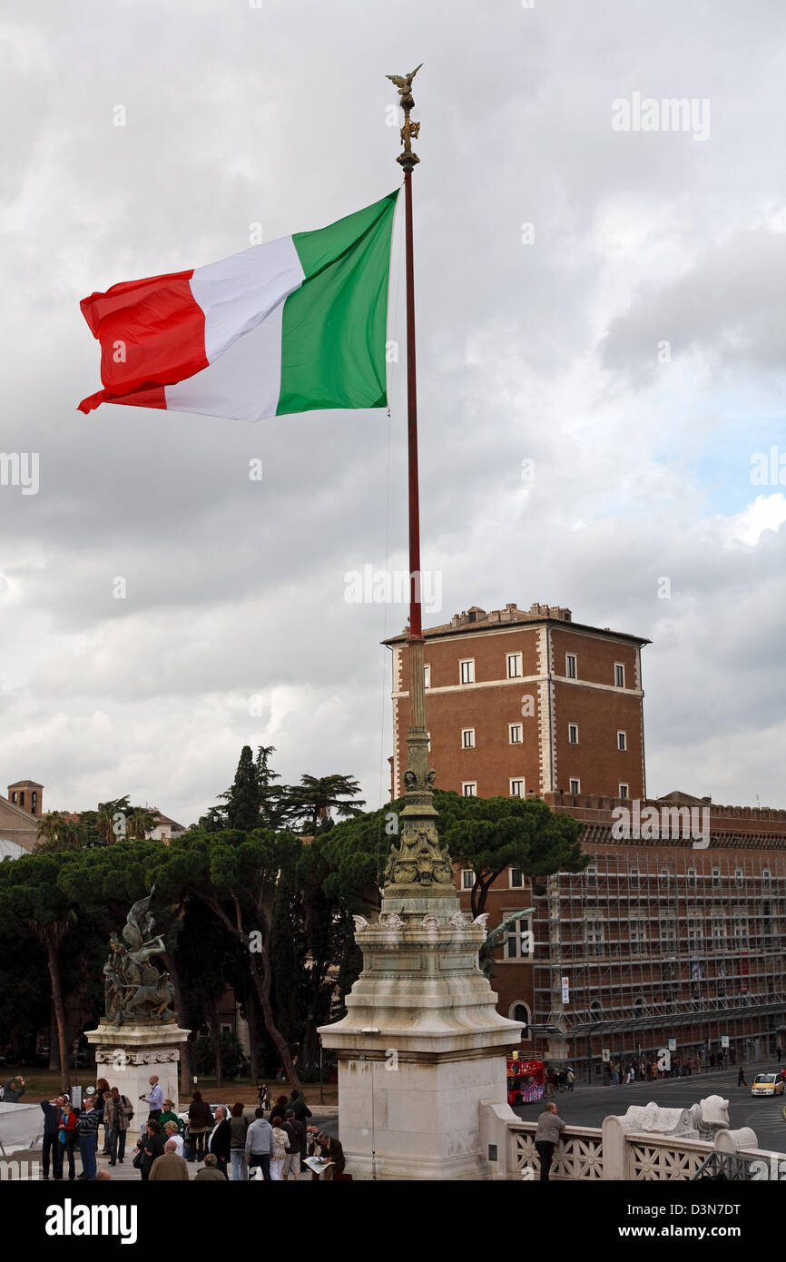 Rom, Italien, Italien Flagge Palazzo Venezia Stockfoto