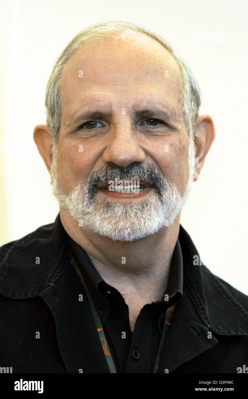 US-amerikanische Regisseur Brian De Palma lächelt während ein Foto rufen nach der Premiere seines neuen Films "The Black Dahlia" bei der 63. Filmfestspiele von Venedig, Italien, Mittwoch, 30. August 2006. Foto: Hubert Boesl Stockfoto