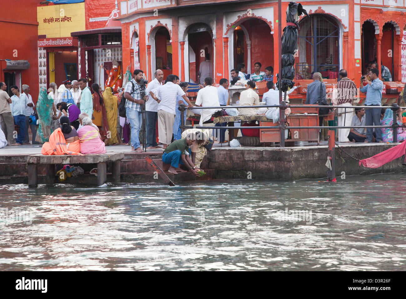 Anhänger auf Ghat am Fluss Ganges, Haridwar, Uttarakhand, Indien Stockfoto Anhänger auf Ghat am Fluss Ganges, Haridwar, Uttarakhand, Indien Stockfoto