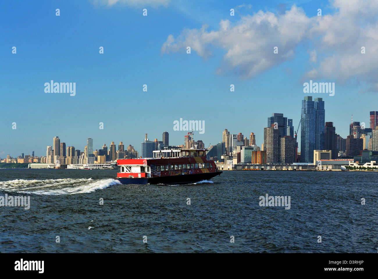 Fähre auf der Strecke von Hoboken nach Midtown Manhattan, NYC Stockfoto