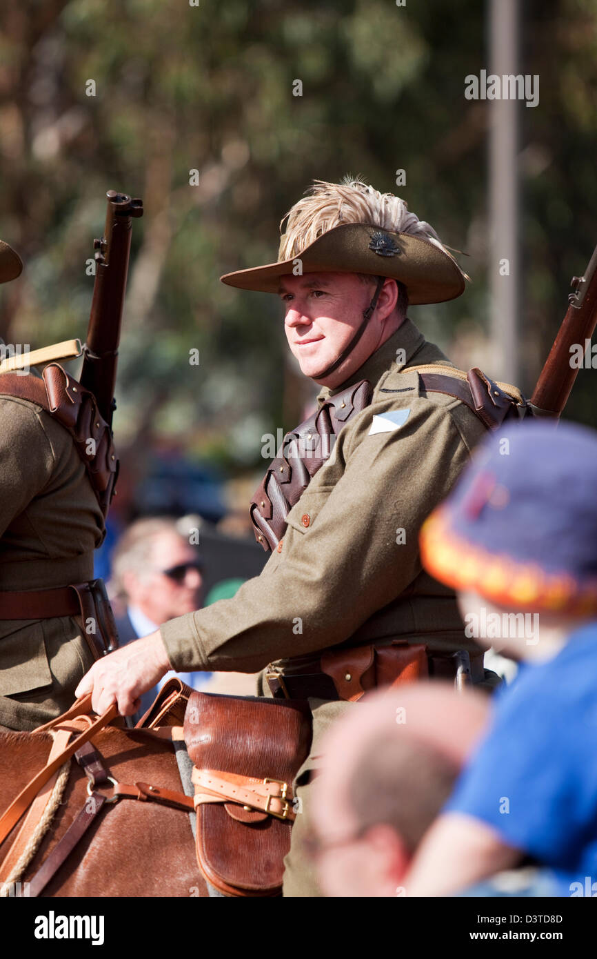 Soldaten als Australian Light Horseman in der Anzac Day-Parade.  Canberra, Australian Capital Territory (ACT), Australien Stockfoto