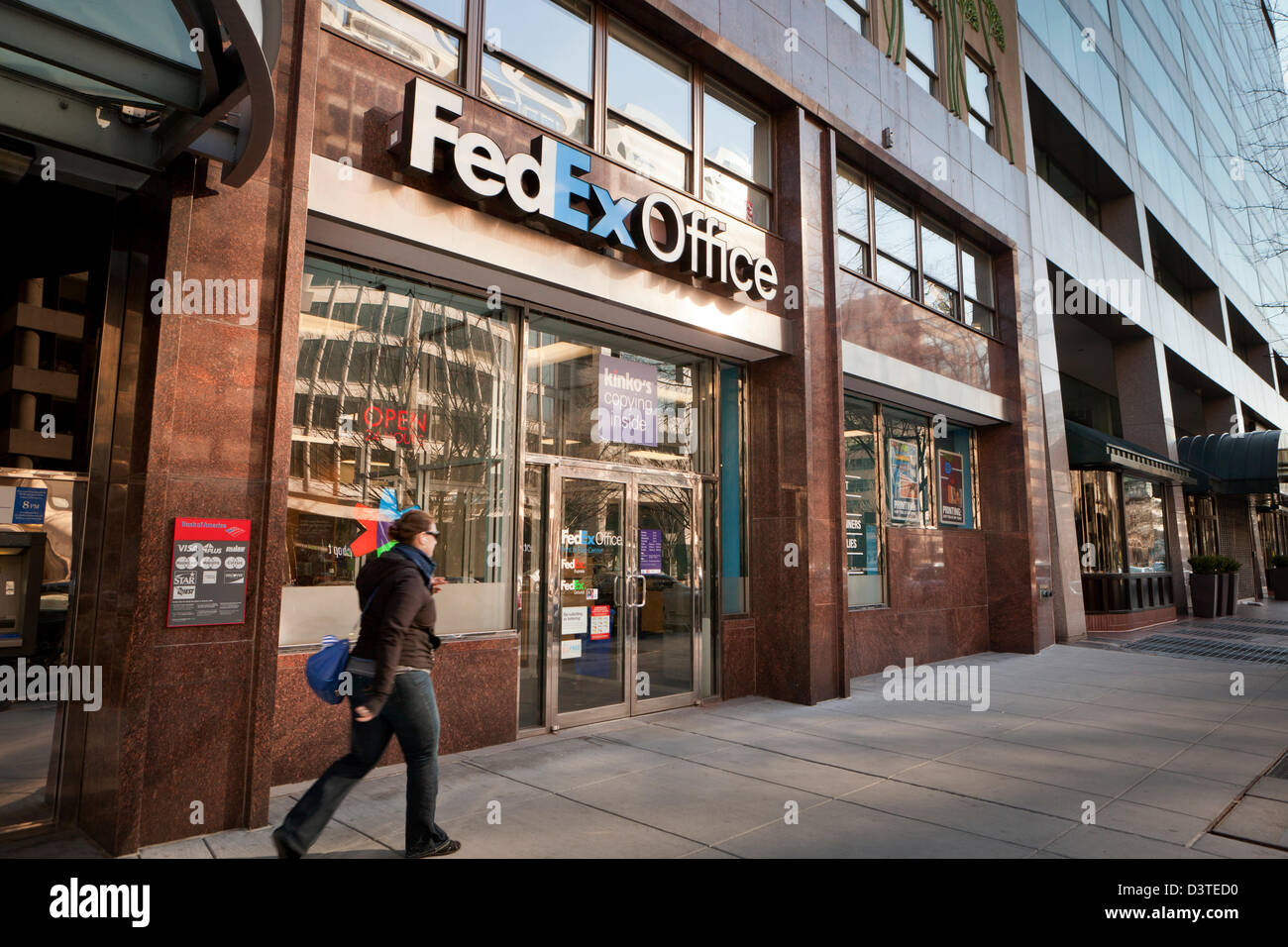 Fedex office store Fotos und Bildmaterial in hoher Auflösung Alamy