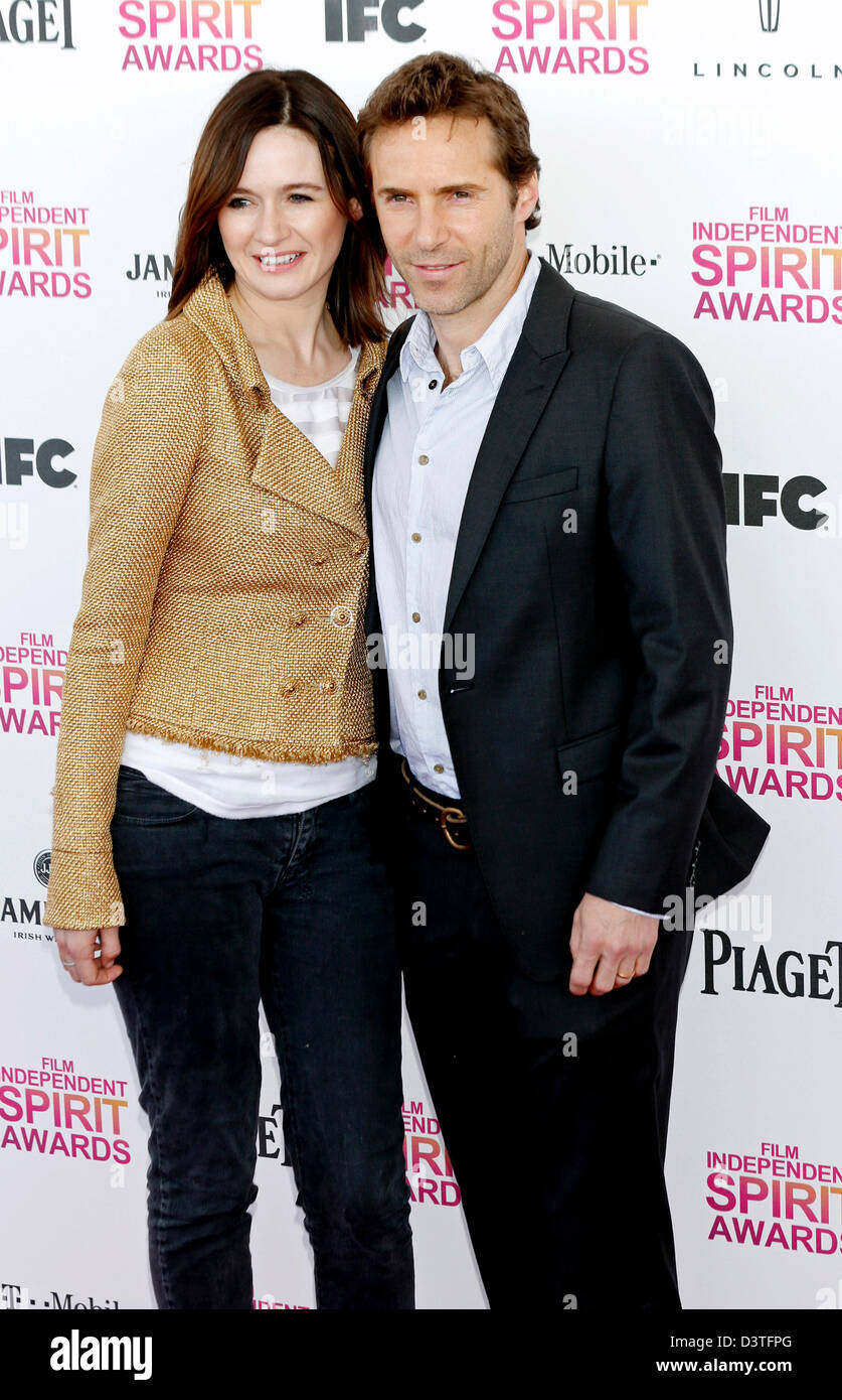 Santa Monica, Kalifornien, USA. 23. Februar 2013. Emily Mortimer, Alessandro Nivola besuchen 2013 Film Independent Spirit Awards auf dem Strand von Santa Monica am 23. Februar 2013 in Santa Monica, Kalifornien statt.  Bildnachweis: Dpa Picture Alliance / Alamy Live News Stockfoto