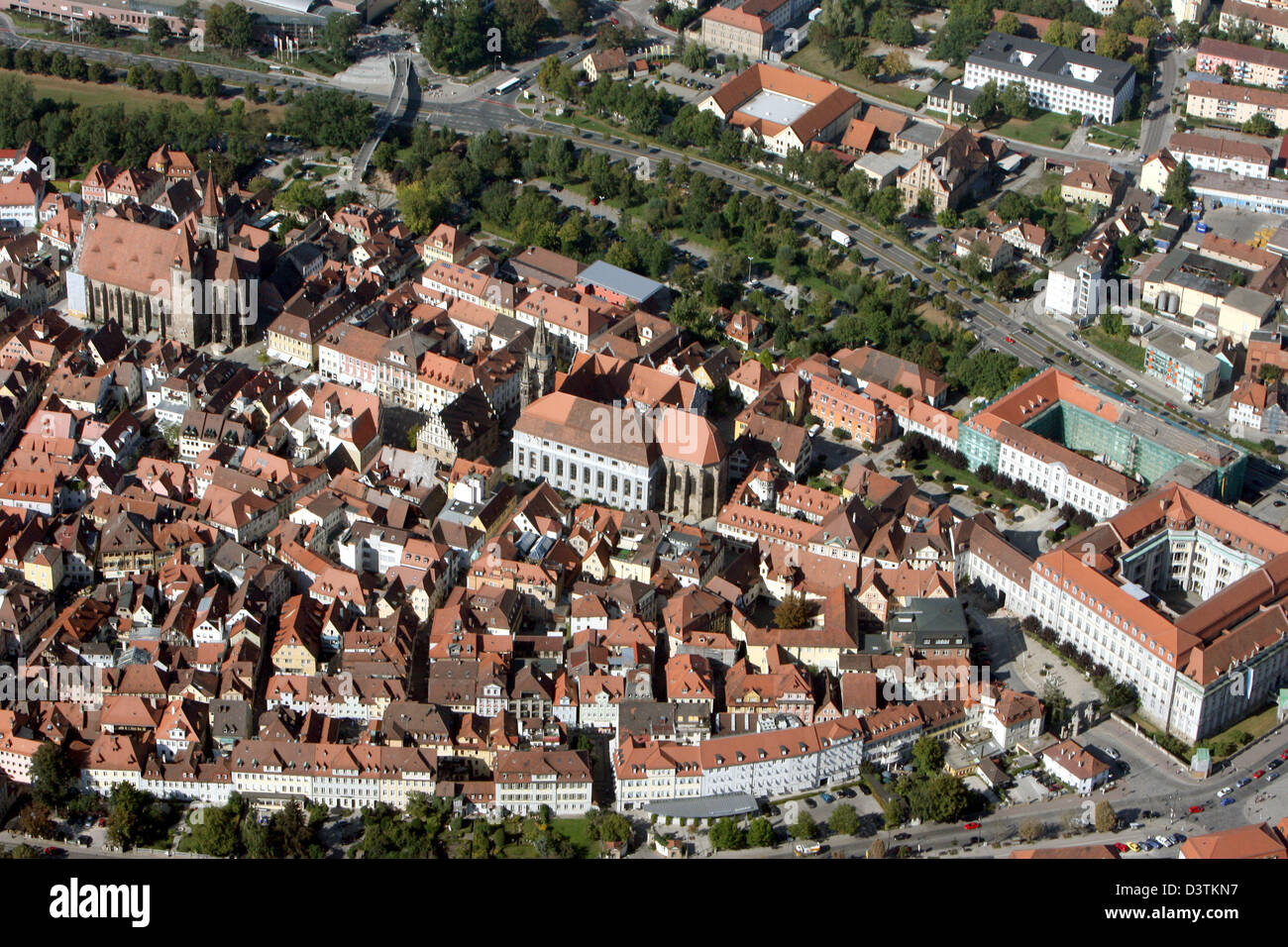 (Dpa-Datei) - zeigt das Luftbild der Altstadt von Ansbach, Deutschland, 22. September 2006. Foto: Stephan Jansen Stockfoto