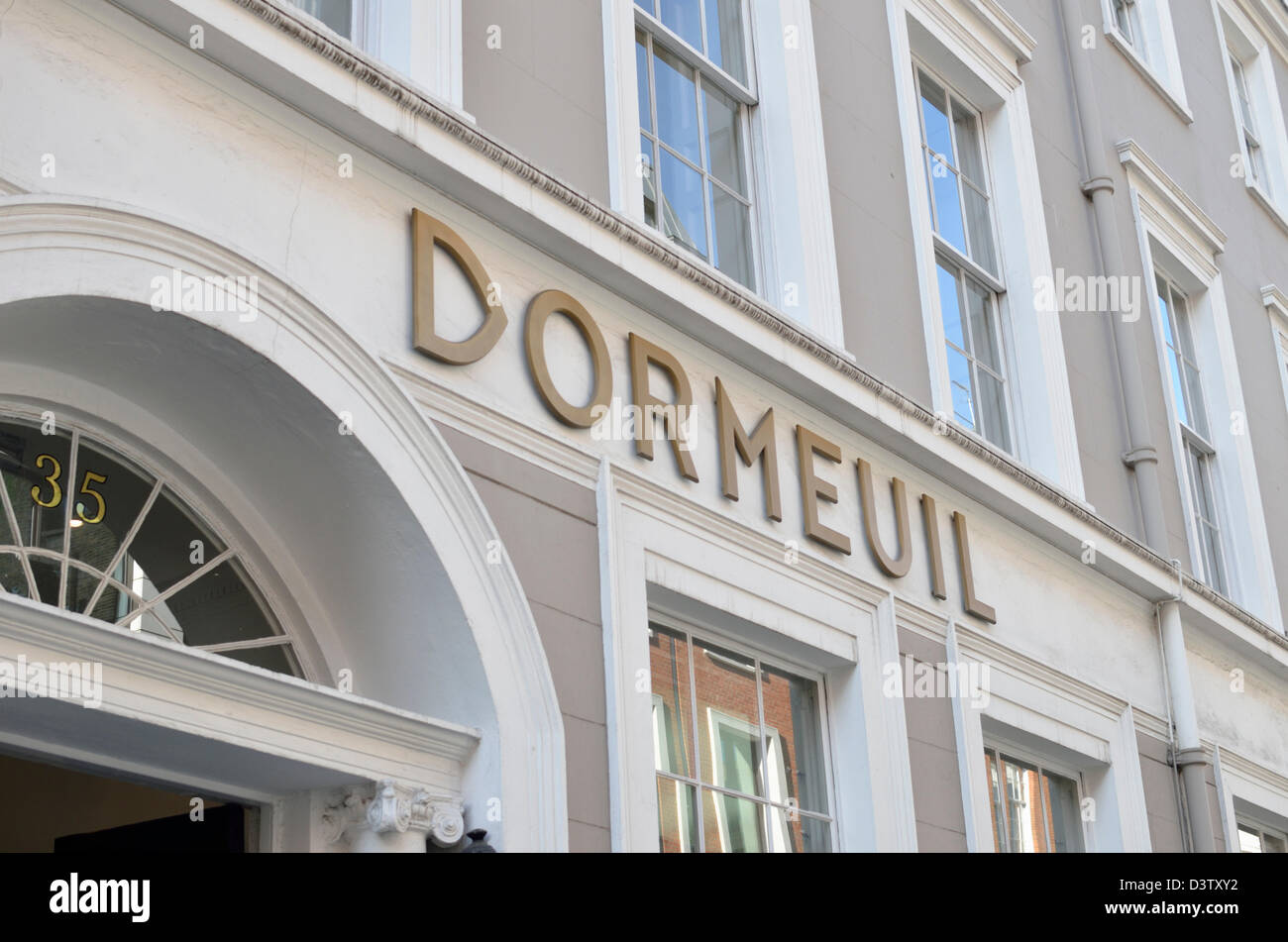 Dormeuil Tuch Firmensitz in Sackville Street, Mayfair, London, Großbritannien Stockfoto