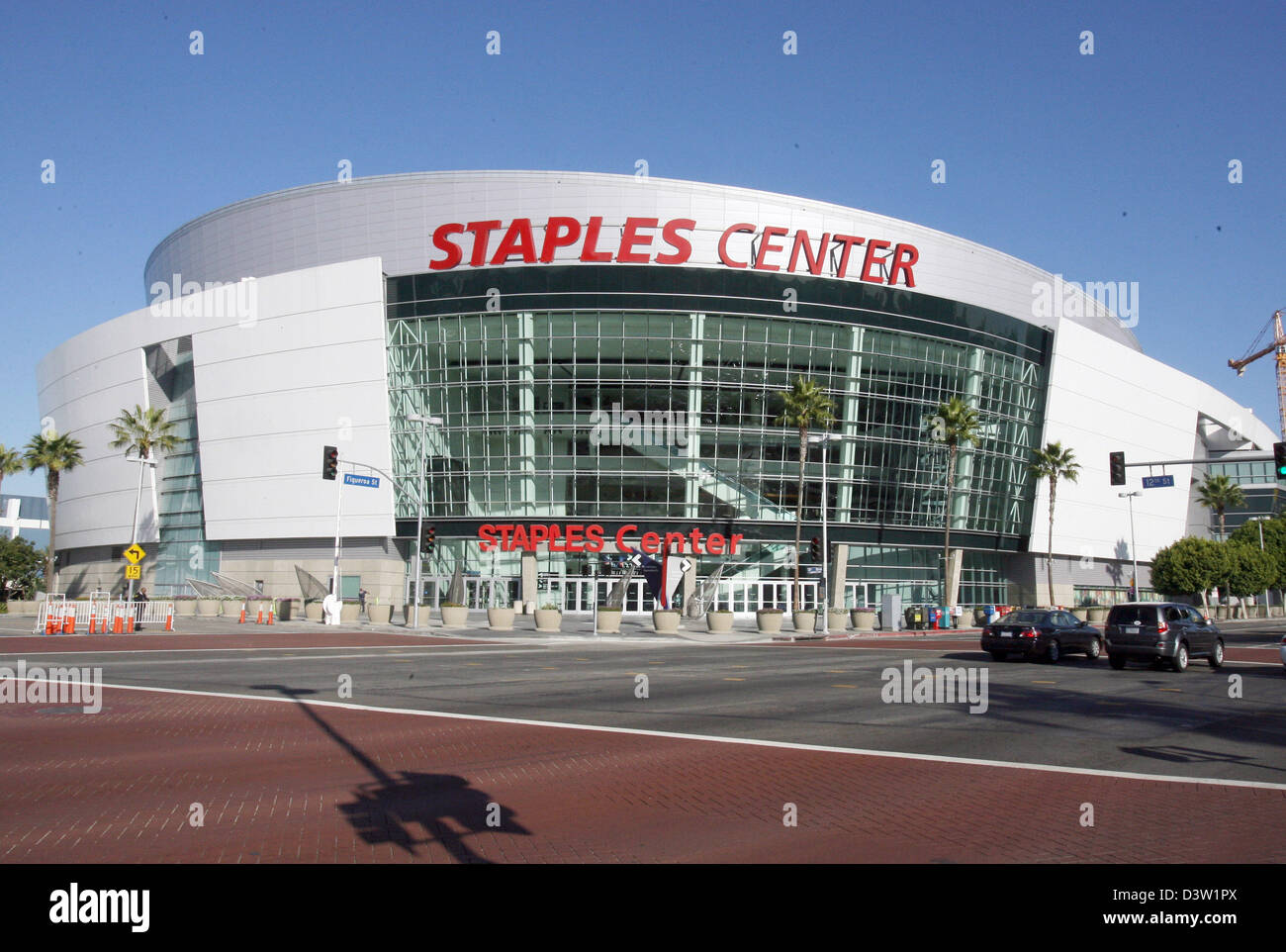 Das Bild zeigt das Staples Center, das unter anderem Sportveranstaltungen, Los Angeles, Kalifornien, USA, 28. November 2006 beherbergt. Foto: Uli Deck Stockfoto