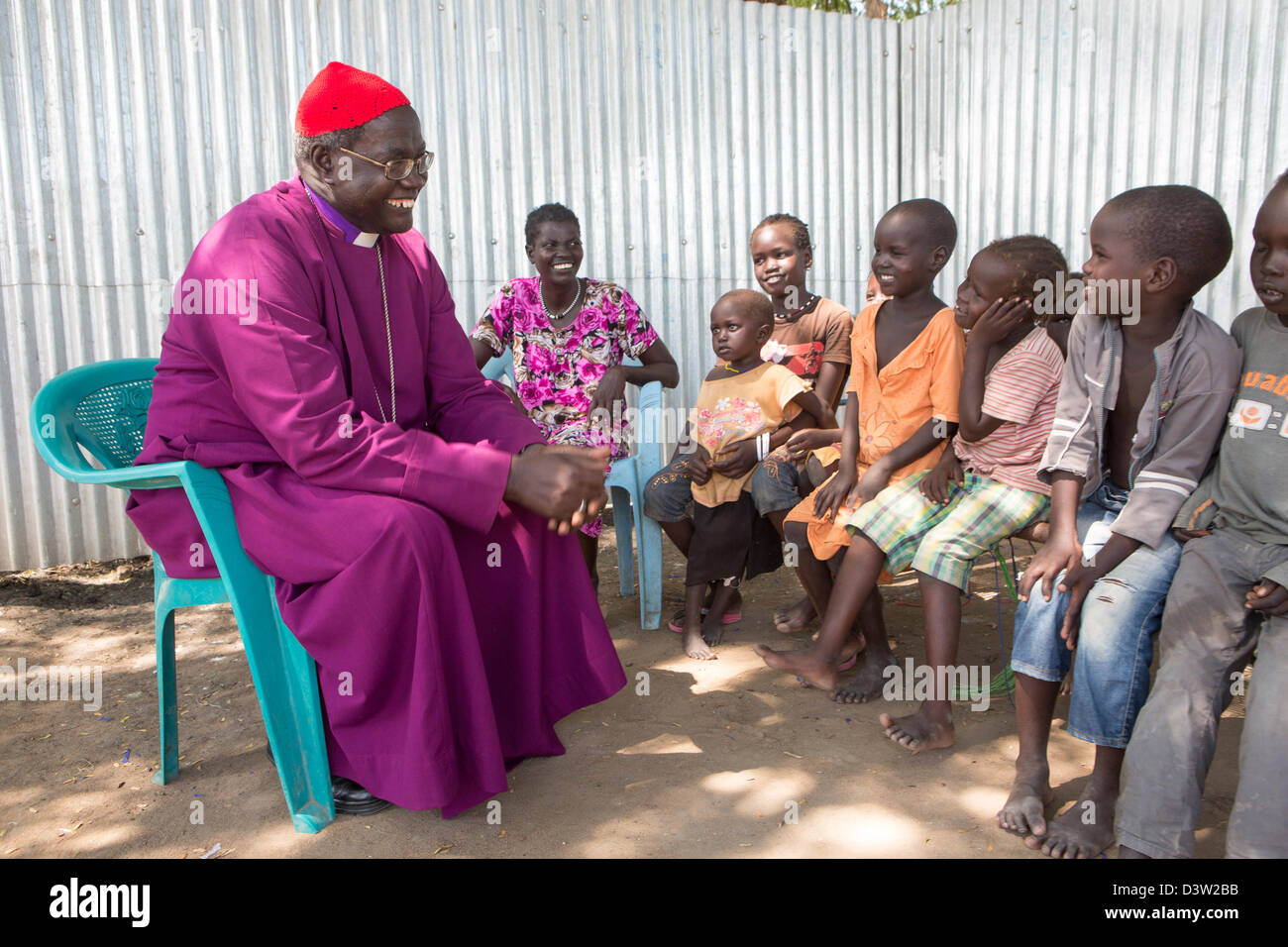 BOR, Süd-SUDAN, 19. November 2012: Erzbischof Daniel Deng, der bischöflichen Kirche Sudan der internationalen Pflegezentrum Stockfoto