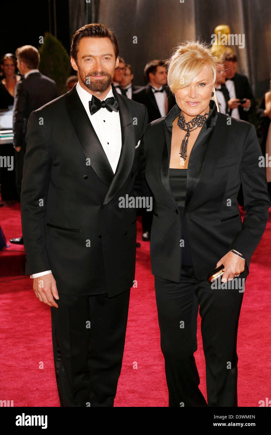 Hollywood, Kalifornien, USA 24. Februar 2013. Hugh Jackman und Frau Deborra-Lee Furness kommen bei den Oscars in Hollywood & Highland Center am 24. Februar 2013 in Hollywood, Kalifornien. Stockfoto