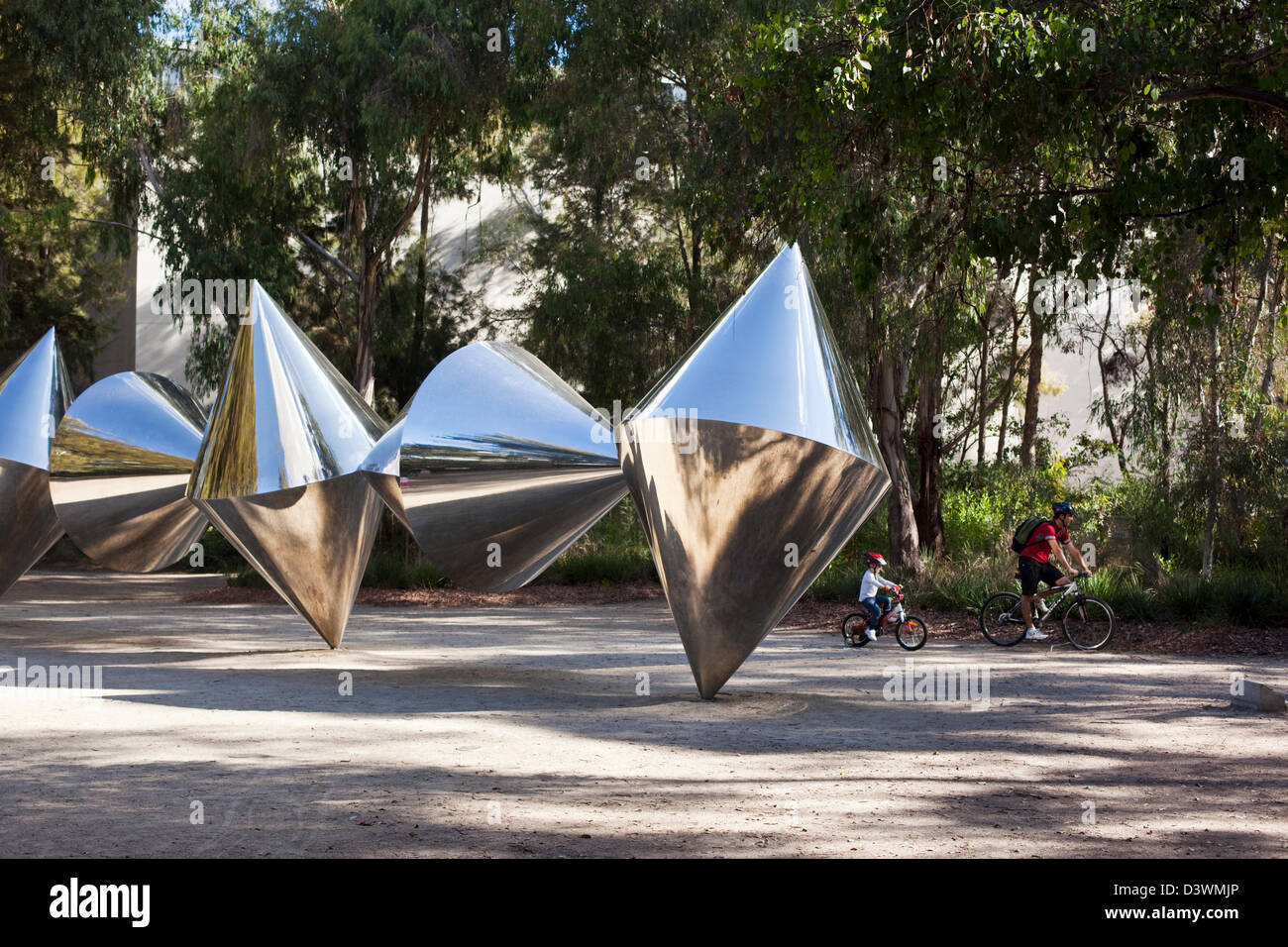 "Zapfen" Skulptur von Bert Flugelman.  Canberra, Australian Capital Territory (ACT), Australien Stockfoto