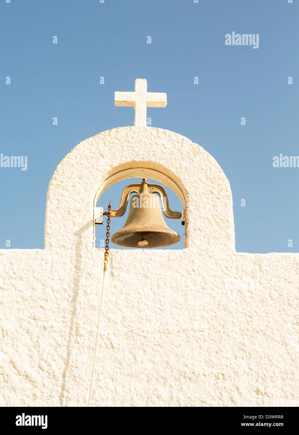 Die Mission-Glocke auf dem Santa Maria y San Jose Mission Lajitas, TX Stockfoto