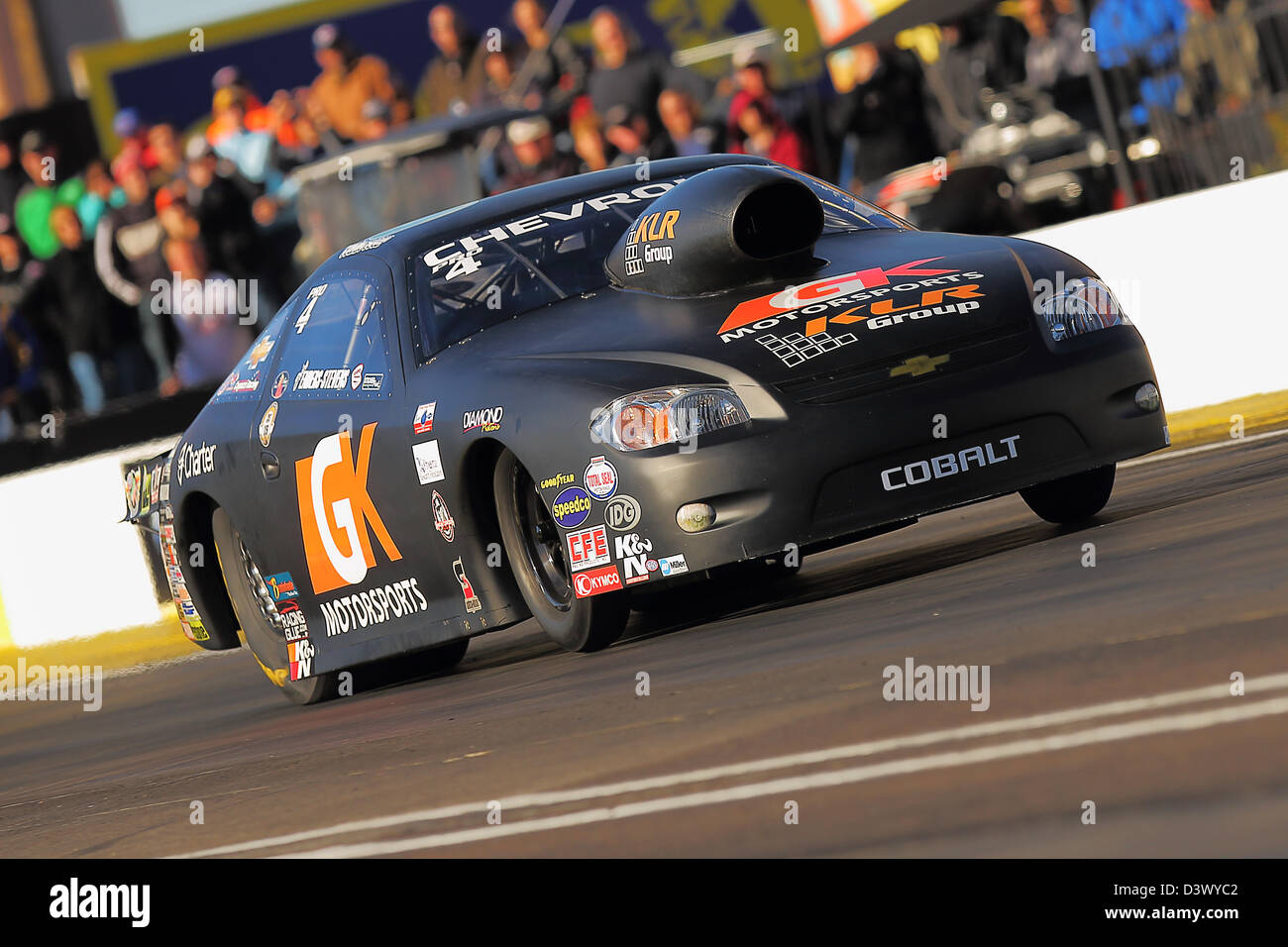 Chandler, Arizona, USA. 24. Februar 2013.  Erica Enders nimmt pro Aktie während der NHRA Arizona Staatsangehörige - Mello Yello Drag Racing Serie letzte Ausscheidungsrunde auf dem Firebird International Raceway in Chandler, Arizona ehrt.  Bildnachweis: Aktion Plus Sportbilder / Alamy Live News Stockfoto