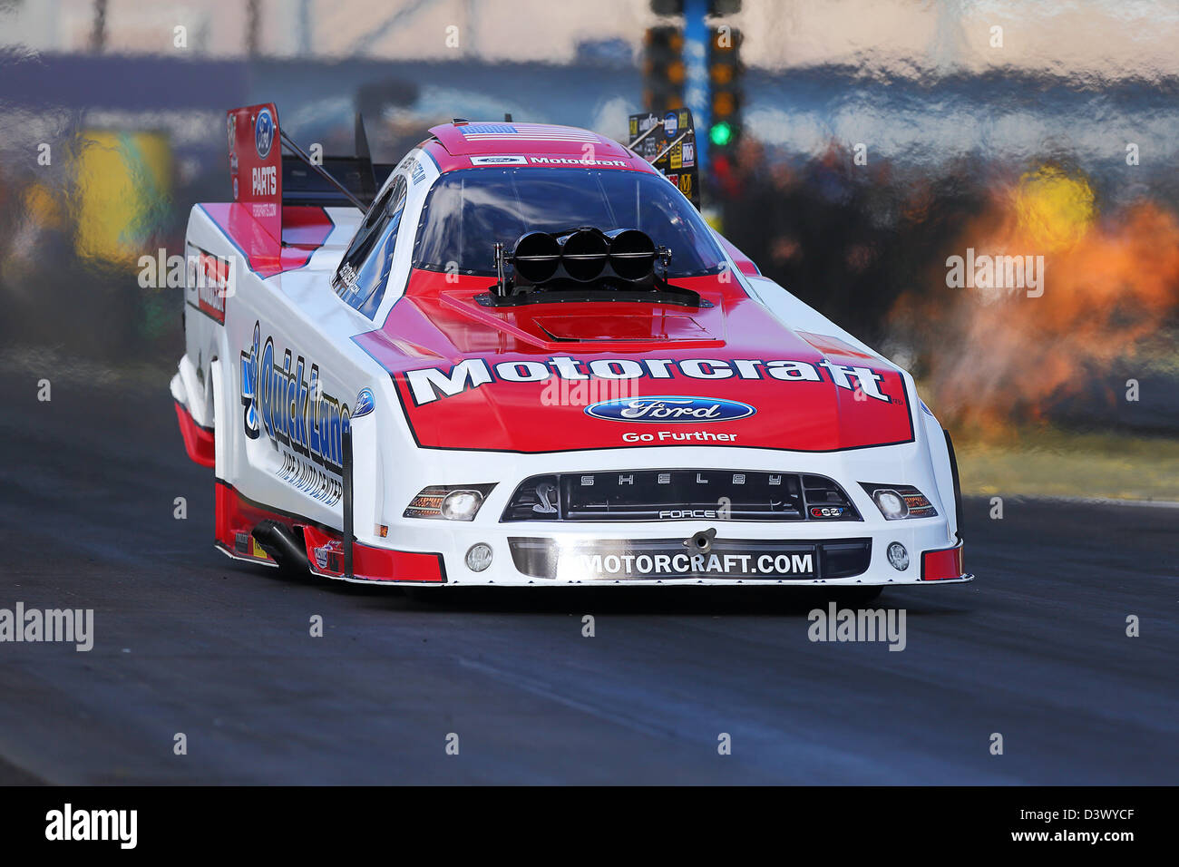 Chandler, Arizona, USA. 24. Februar 2013.  Bob Tasca III während der NHRA Arizona Staatsangehörige - Mello Yello Drag Racing Serie letzte Ausscheidungsrunde auf dem Firebird International Raceway in Chandler, Arizona.  Bildnachweis: Aktion Plus Sportbilder / Alamy Live News Stockfoto