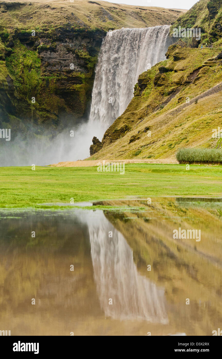 Wasserfall Skógafoss, Süden Islands Stockfoto