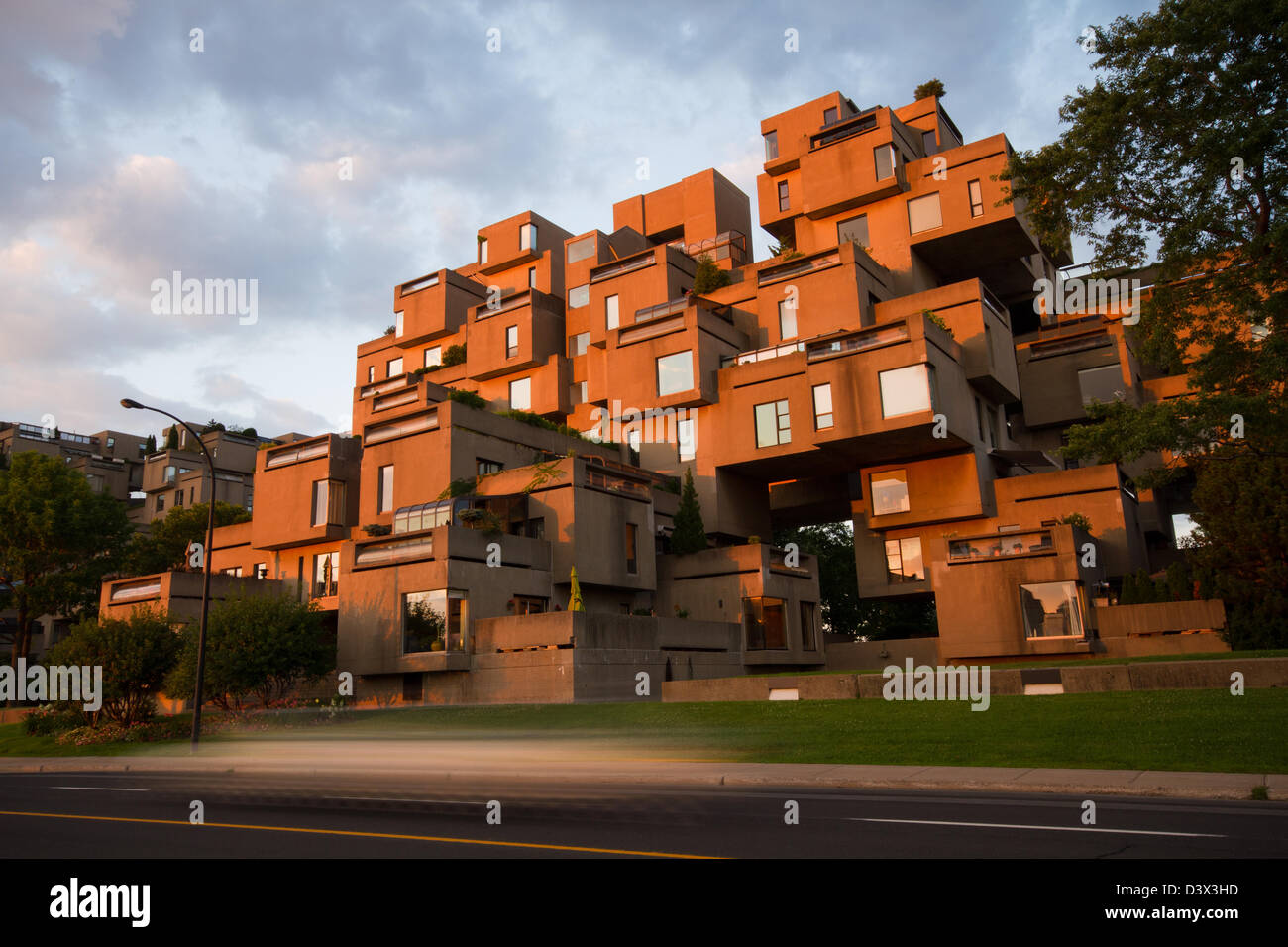 Habitat 67 ist eine Modell-Gemeinschaft und Wohnanlage in Montreal, Kanada vom Architekten Moshe Safdie entworfen. Stockfoto