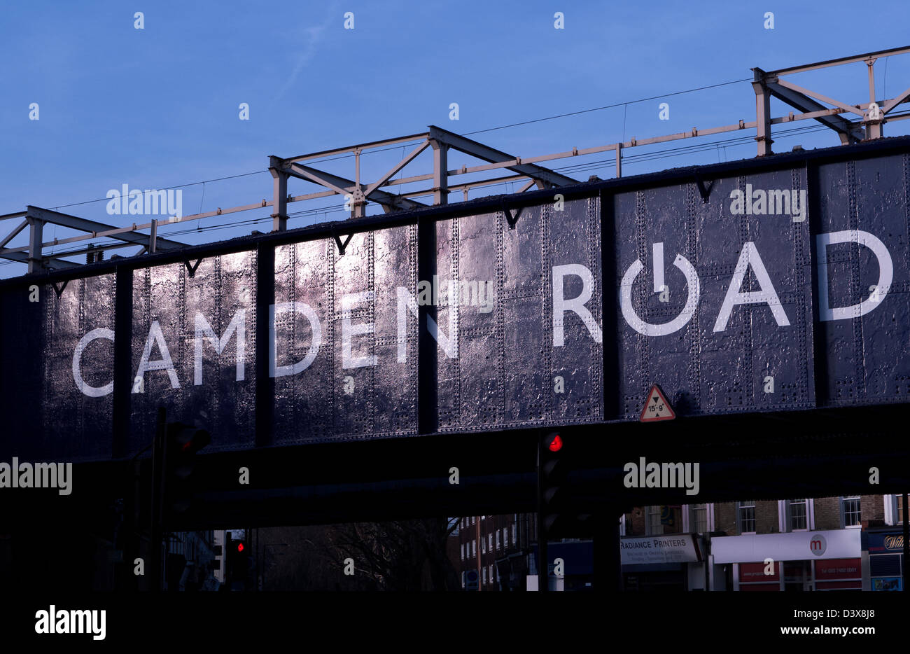 Camden Road Eisenbahnbrücke Camden London UK Stockfoto