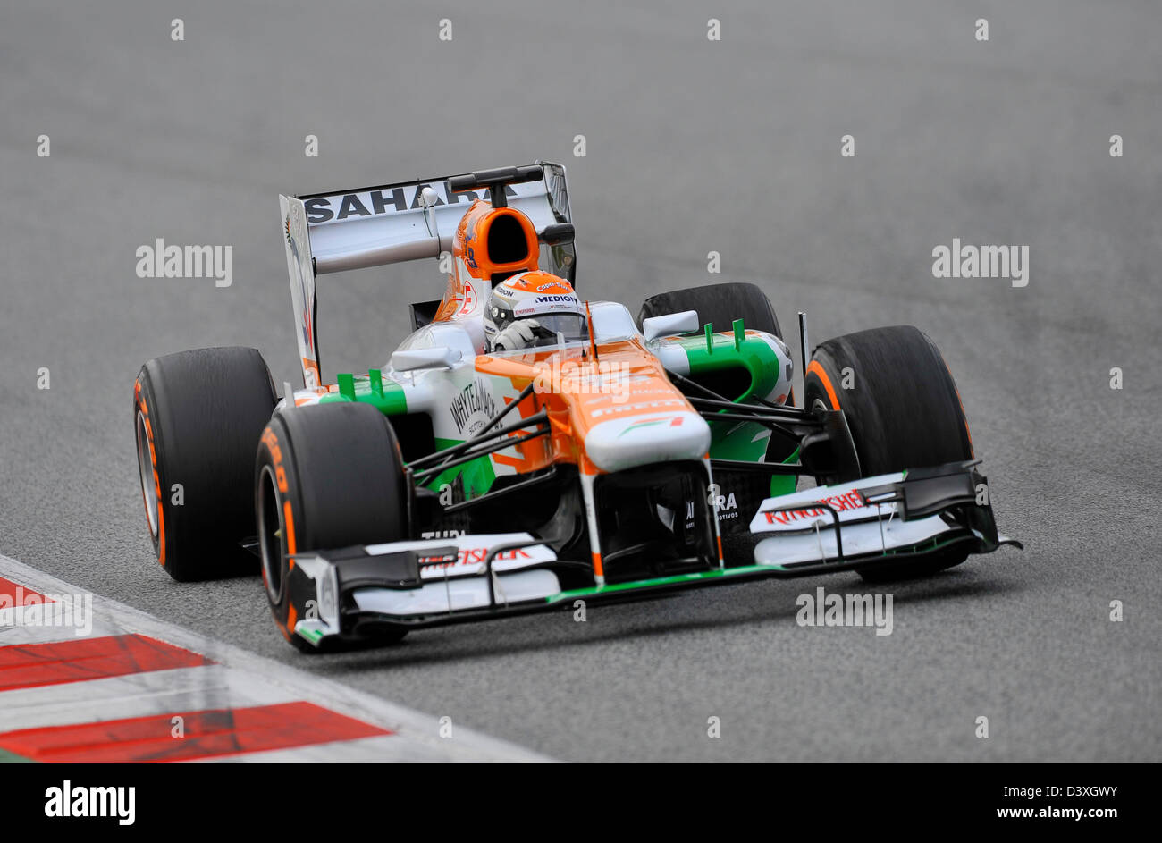 Adrian Sutil (GER) Im Force India VJM06 während der Formel-1-tests auf Rennstrecke Circuit de Catalunya in der Nähe von Barcelona, Spanien im Febr Stockfoto