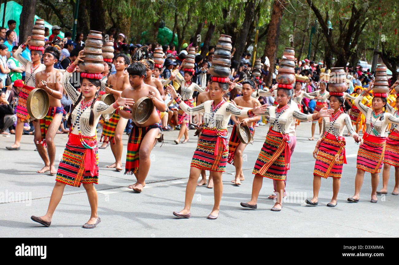 Panagbenga Straße tanzen in Baguio City, Philippinen Stockfoto