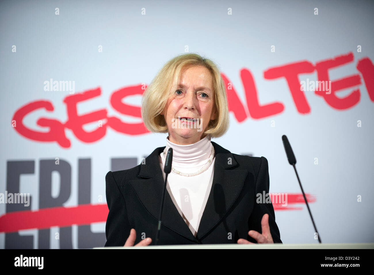 26. Februar 2013, Berlin, Deutschland. Die Bundesministerin für Bildung Johanna Wanka ernannt Newlt verleiht ihrer 1. Rede im Natural History Museum über die Wissenschaft. Ist der Anfang des Jahres der Wissenschaft. Kredit: Kredit: Gonçalo Silva/Alamy Live-Nachrichten. Stockfoto