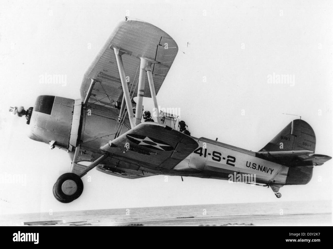 Die Vought SBU-1 ist ein Doppeldecker, der von der US Navy in den 1930er Jahren eingesetzt wurde Das Flugzeug, das mit der VS-41-Geschwader identifiziert wurde, spielte eine Schlüsselrolle bei Aufklärungsmissionen und Marineflugoperationen und trug zur Entwicklung der US-Militärluftfahrt bei. Stockfoto
