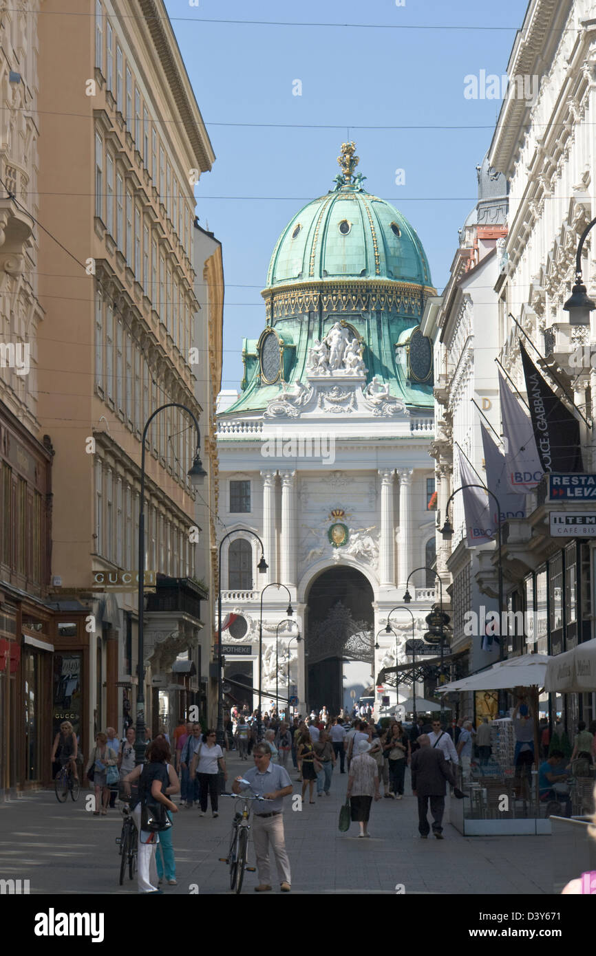 Kohlmarkt und Kuppel der Michaelertrakt, Vienna Stockfoto