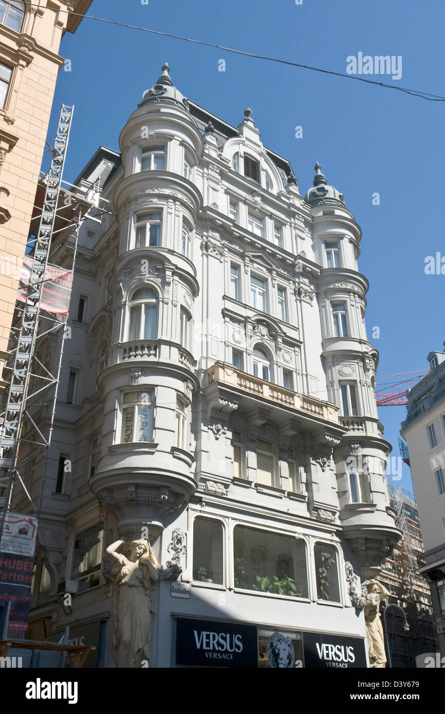 Verzierte Gebäude in Wien Stockfoto