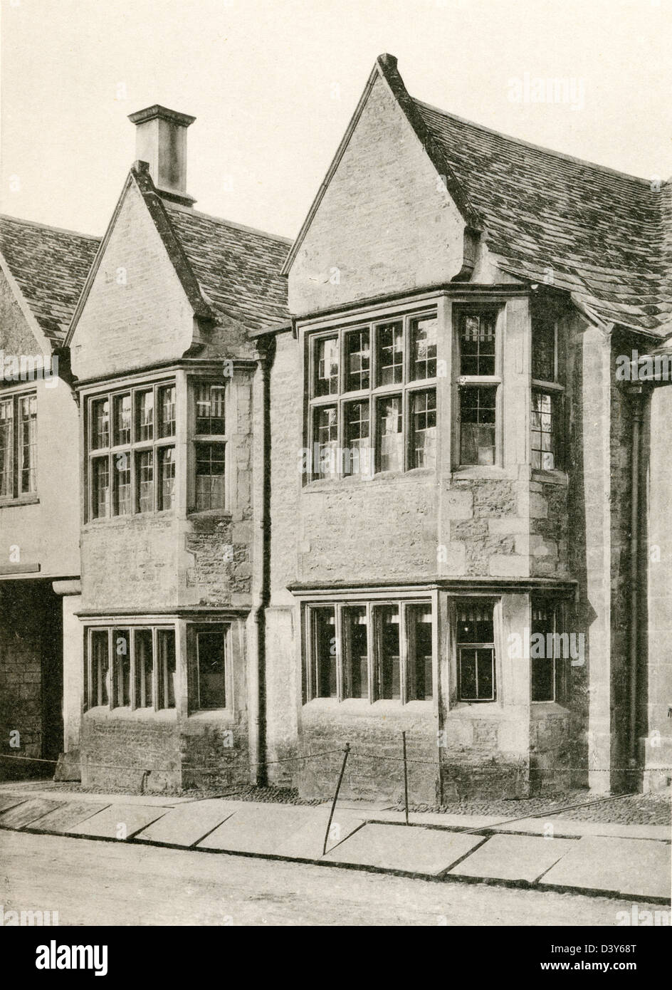 Eine Lichtdruck-Platte "The Bull und Swan Inn, Stamford, Northants." gescannt mit hoher Auflösung aus einem Buch, veröffentlicht im Jahre 1905. Stockfoto