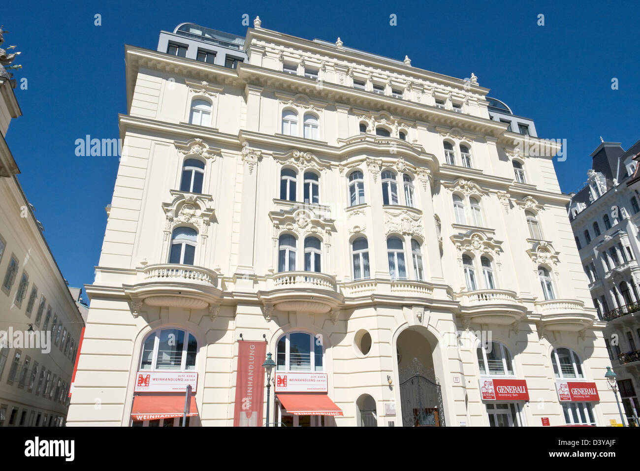 Gebäude, bekannt als "Um die goldene Kanonenkugel", Vienna Stockfoto