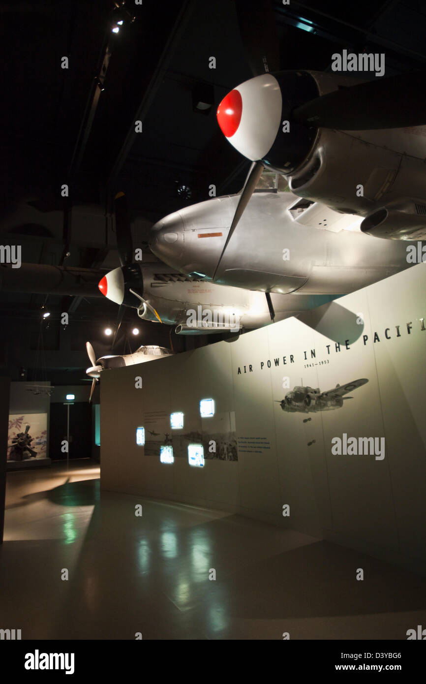 Militärische Flugzeuge auf dem Display in das Australian War Memorial. Canberra, Australian Capital Territory, Australien Stockfoto Militärische Flugzeuge auf dem Display in das Australian War Memorial. Canberra, Australian Capital Territory, Australien Stockfoto